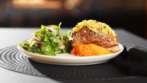 【食事のタイミングで何が変わる？】知っておくべき『ランニング栄養学』の基本