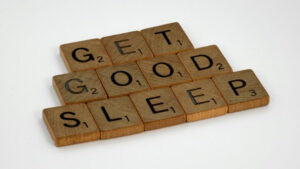 ランニングと睡眠時間の正しい関係|初心者が知るべき休養の重要性