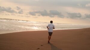 【心肺機能だけじゃない！】サブ3達成に向けて取り組むべき『ランニングエコノミー』の向上について