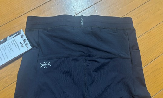 収納ポケットの増加_背面ポケット